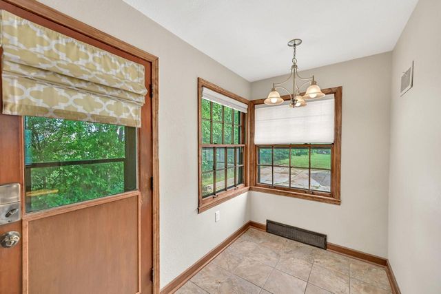 N72W14274 Good Hope ROAD, Menomonee Falls, WI 53051