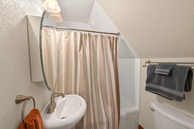 N72W14274 Good Hope ROAD, Menomonee Falls, WI 53051