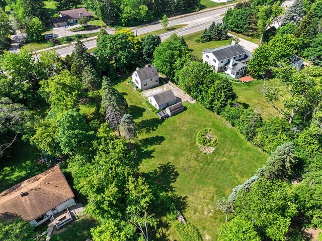 N72W14274 Good Hope ROAD, Menomonee Falls, WI 53051