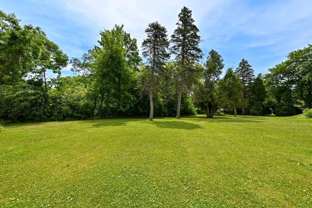 N72W14274 Good Hope ROAD, Menomonee Falls, WI 53051