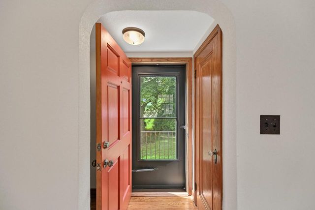 N72W14274 Good Hope ROAD, Menomonee Falls, WI 53051
