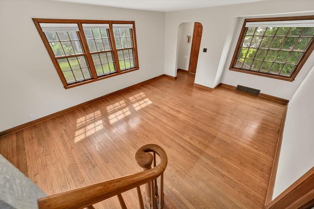 N72W14274 Good Hope ROAD, Menomonee Falls, WI 53051