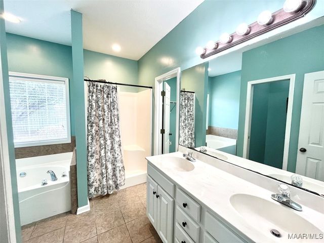 1325 Hidden Ridge, Montgomery, AL 36117