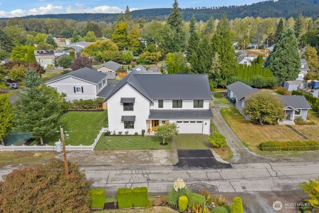 33400 SE 44th Place, Fall City, WA 98024