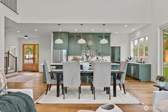 33400 SE 44th Place, Fall City, WA 98024