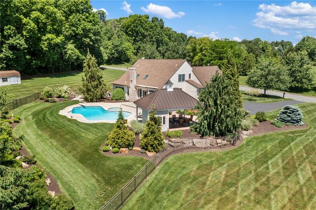 1880 Hamilton Drive, Lower Milford Twp, PA 18036