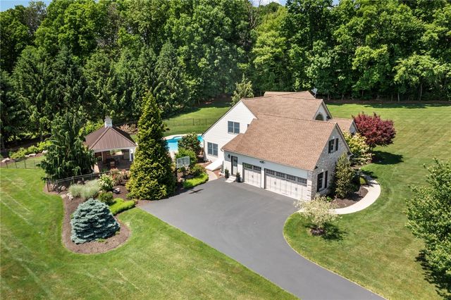 1880 Hamilton Drive, Lower Milford Twp, PA 18036