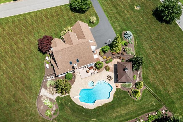 1880 Hamilton Drive, Lower Milford Twp, PA 18036