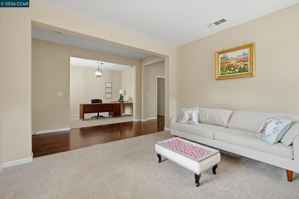 Image 32 of property listing at 6809 New Melones Cir, Discovery Bay, CA 94505