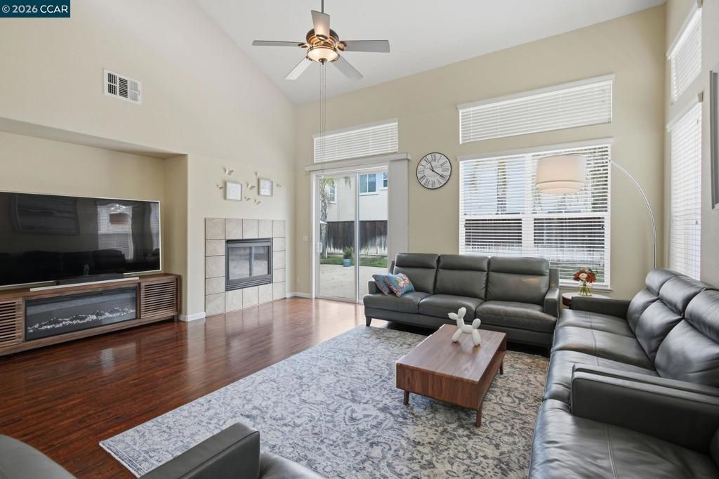 Image 7 of property listing at 6809 New Melones Cir, Discovery Bay, CA 94505