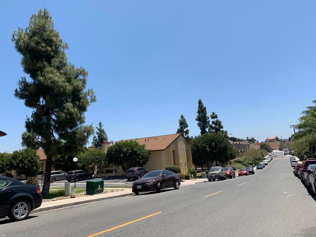 621 R Ave 22, National City, CA 91950