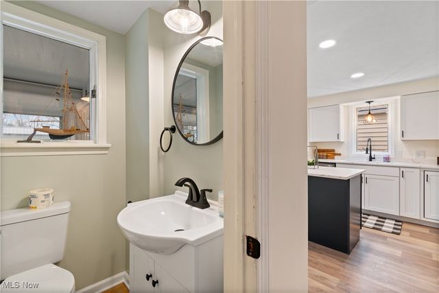 159 White Pond Drive, Akron, OH 44313