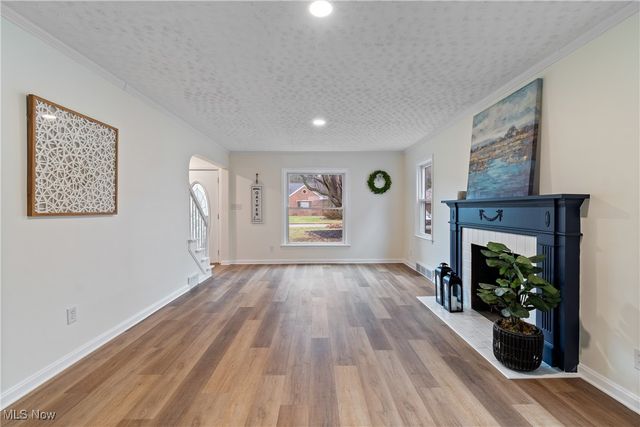 159 White Pond Drive, Akron, OH 44313