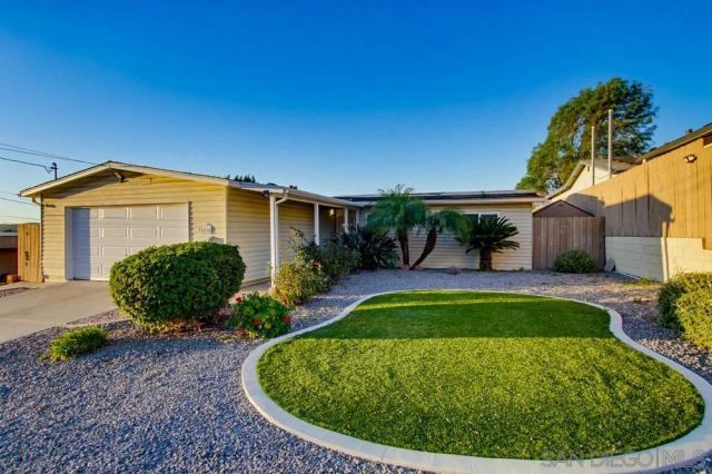 11038 Larkridge St, Santee, CA 92071