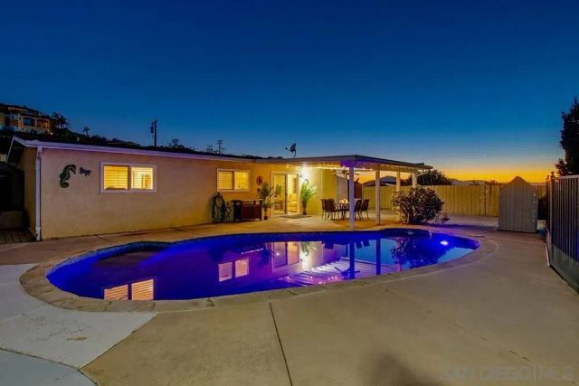 11038 Larkridge St, Santee, CA 92071