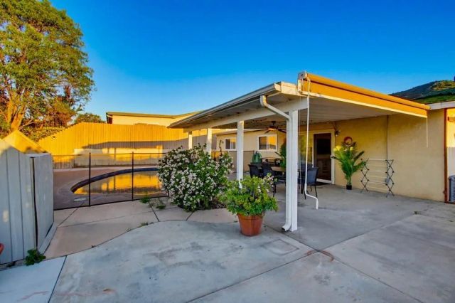 11038 Larkridge St, Santee, CA 92071