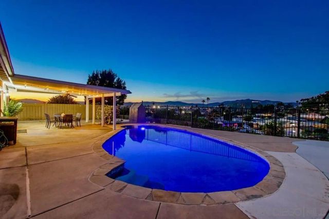 11038 Larkridge St, Santee, CA 92071