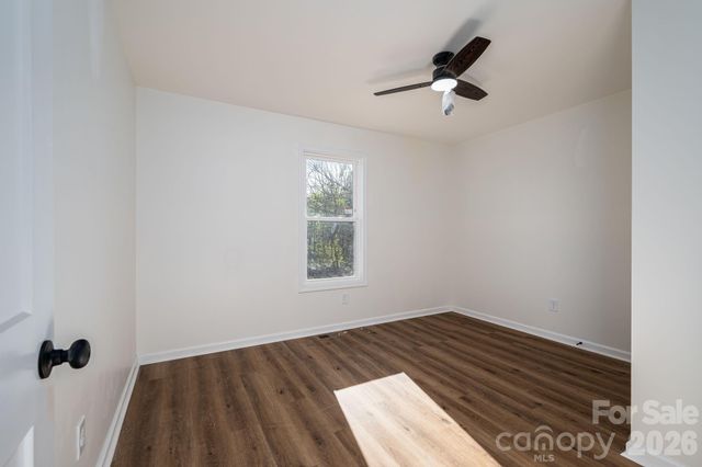 1928 Noles Circle, Lincolnton, NC 28092