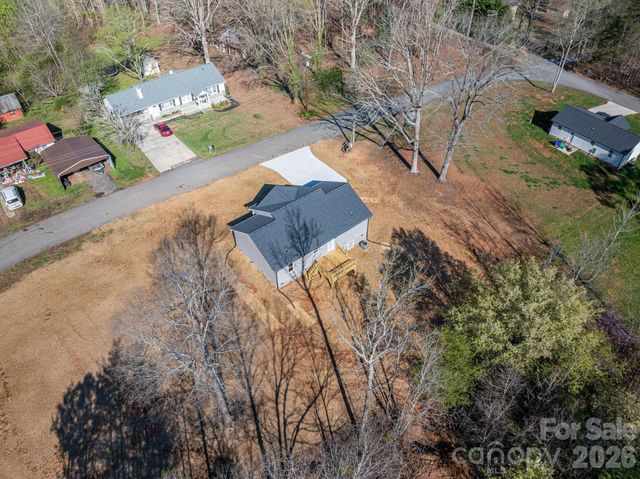 1928 Noles Circle, Lincolnton, NC 28092