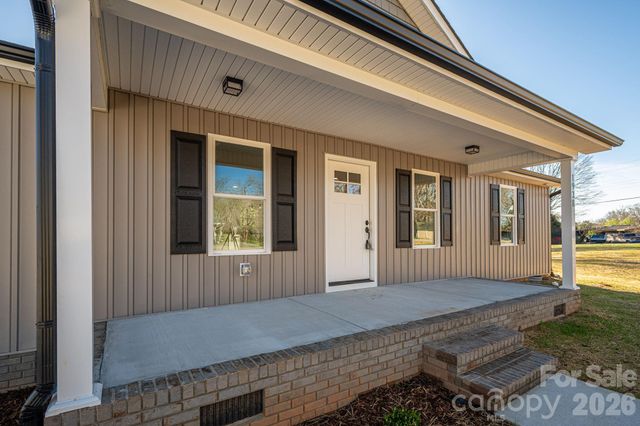 1928 Noles Circle, Lincolnton, NC 28092