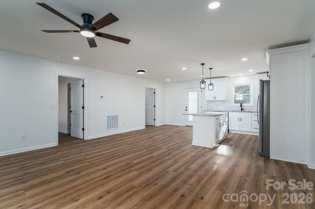 1928 Noles Circle, Lincolnton, NC 28092