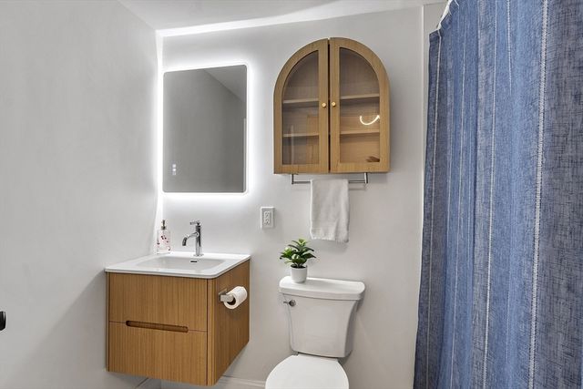 80 Main St 4, Malden, MA 02148