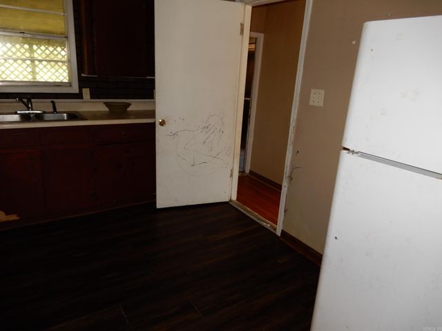 901 West, Kensett, AR 72082