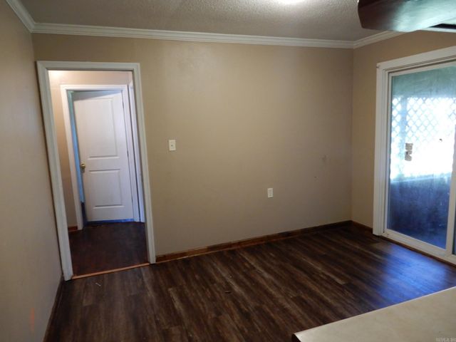 901 West, Kensett, AR 72082