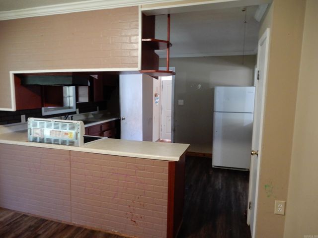 901 West, Kensett, AR 72082