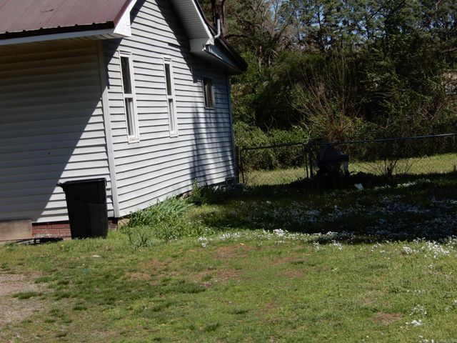 901 West, Kensett, AR 72082