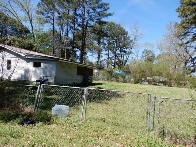 901 West, Kensett, AR 72082