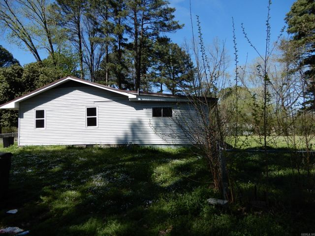 901 West, Kensett, AR 72082