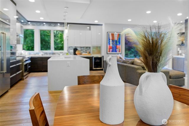 8587 Springridge Road NE, Bainbridge Island, WA 98110