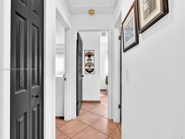 8500 NW 7th Street, Pembroke Pines, FL 33024