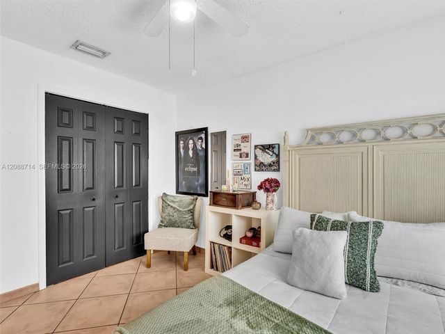 8500 NW 7th Street, Pembroke Pines, FL 33024