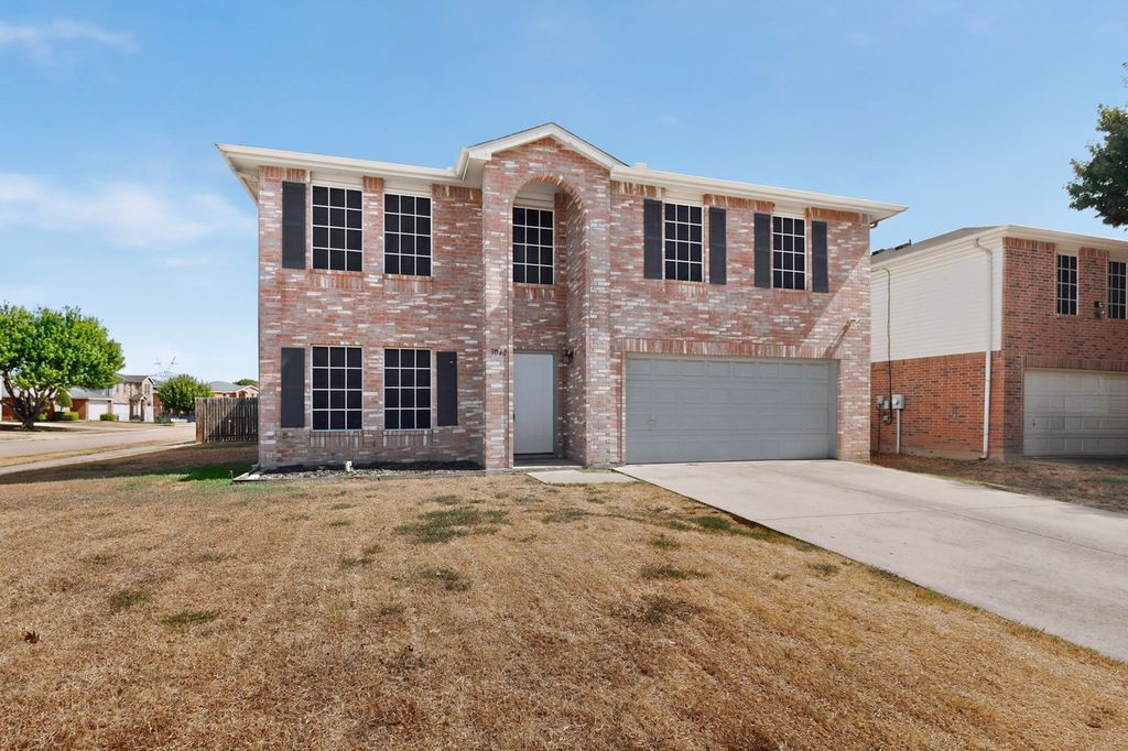 3040 Clemente Drive, Grand Prairie, TX 75052 — photo 3