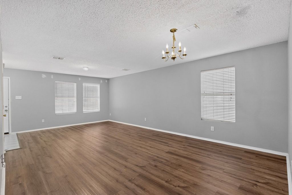3040 Clemente Drive, Grand Prairie, TX 75052 — photo 5