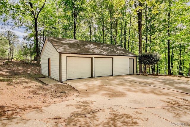 2810 Trotters Trail, Wetumpka, AL 36093
