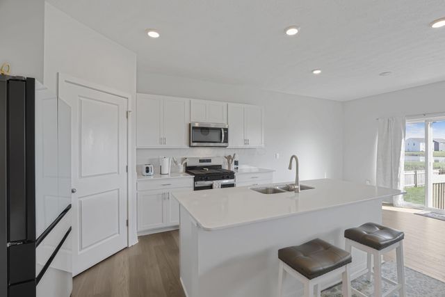 758 Leslie Drive, Plain City, OH 43064