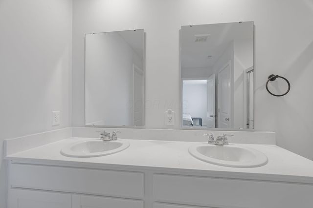 758 Leslie Drive, Plain City, OH 43064