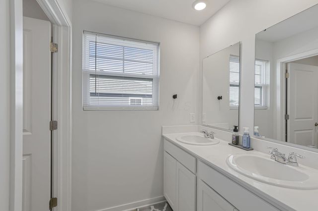 758 Leslie Drive, Plain City, OH 43064