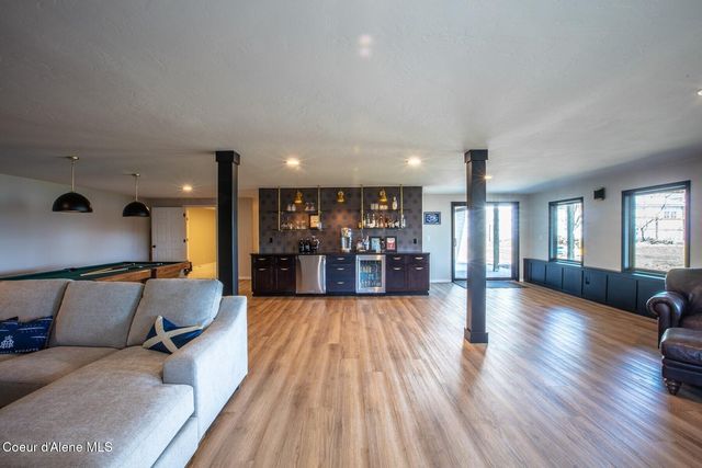 475 Campbell Point RD, Laclede, ID 83841