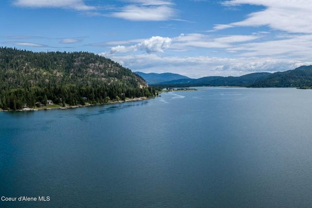 475 Campbell Point RD, Laclede, ID 83841
