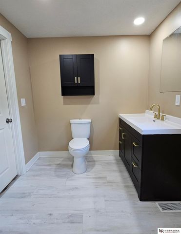 3734 S 23rd Street, Omaha, NE 68107