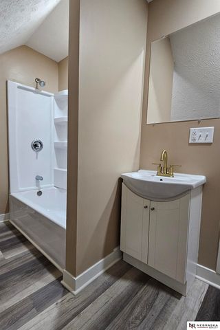 3734 S 23rd Street, Omaha, NE 68107