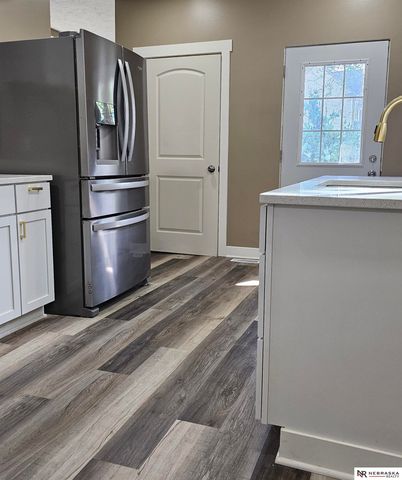 3734 S 23rd Street, Omaha, NE 68107