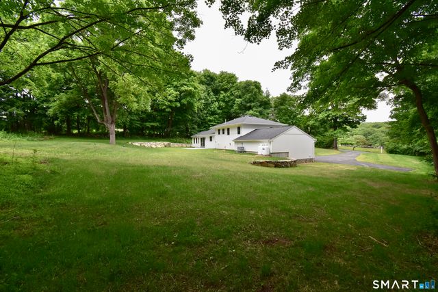 52 Curtis Road, Bridgewater, CT 06752