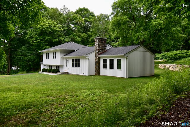 52 Curtis Road, Bridgewater, CT 06752