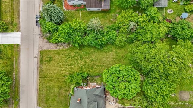 9312 Knight Avenue, Des Plaines, IL 60016