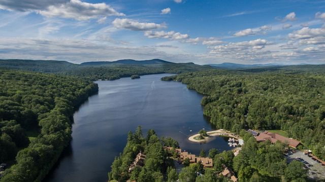 14 Greensward Drive, Grantham, NH 03753